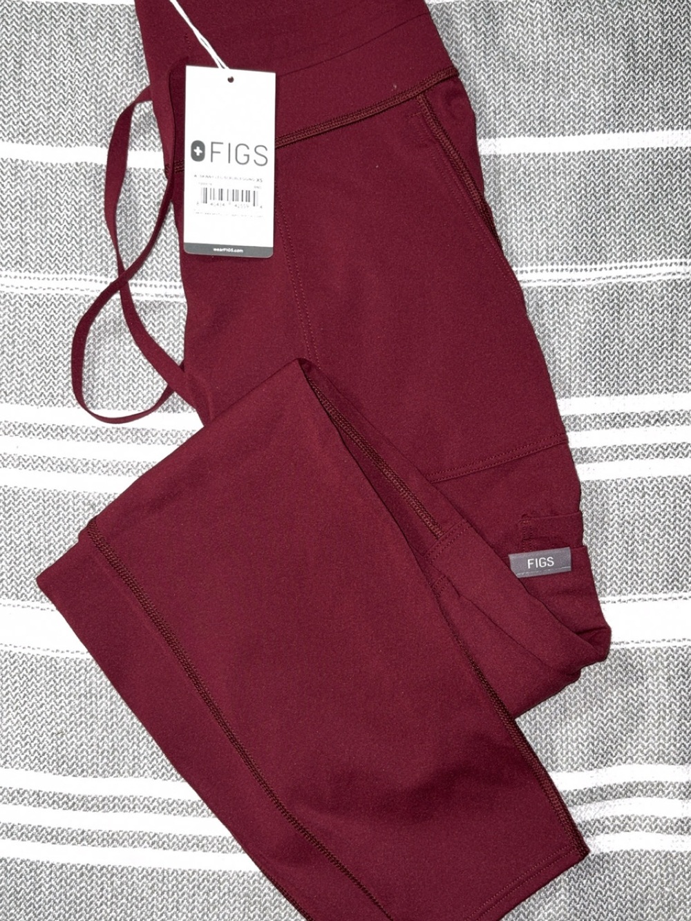 FIGS Women’s Maroon Leggings